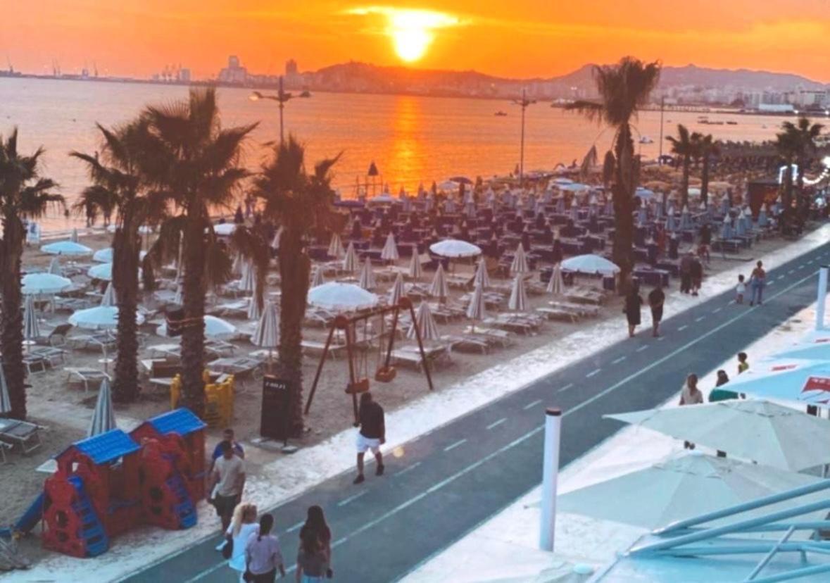 Durres Strand Direkt Am Meer Екстериор снимка