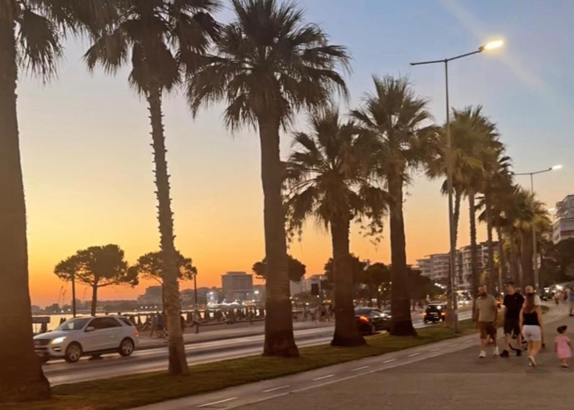 Durres Strand Direkt Am Meer Екстериор снимка