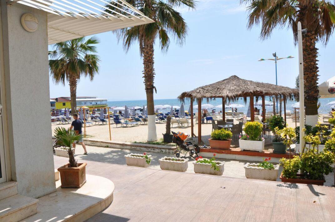 Durres Strand Direkt Am Meer Екстериор снимка
